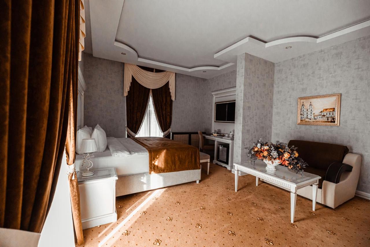 Imperial Palace Hotel Minsk Eksteriør bilde