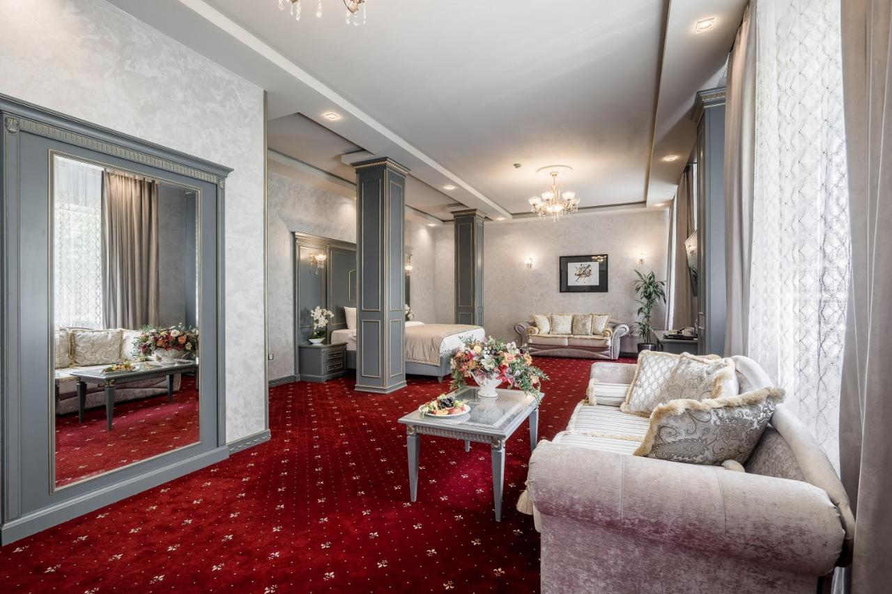 Imperial Palace Hotel Minsk Eksteriør bilde