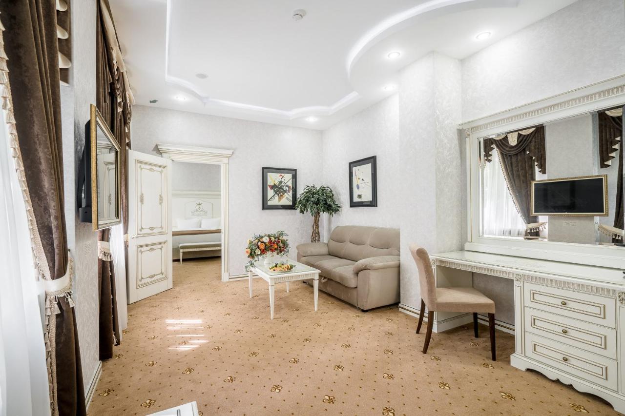Imperial Palace Hotel Minsk Eksteriør bilde