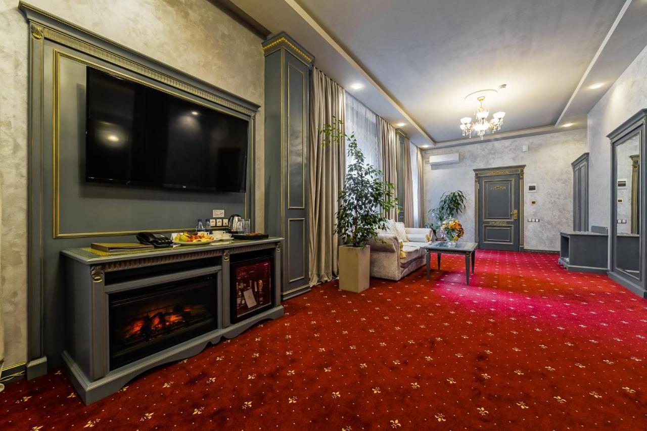Imperial Palace Hotel Minsk Eksteriør bilde